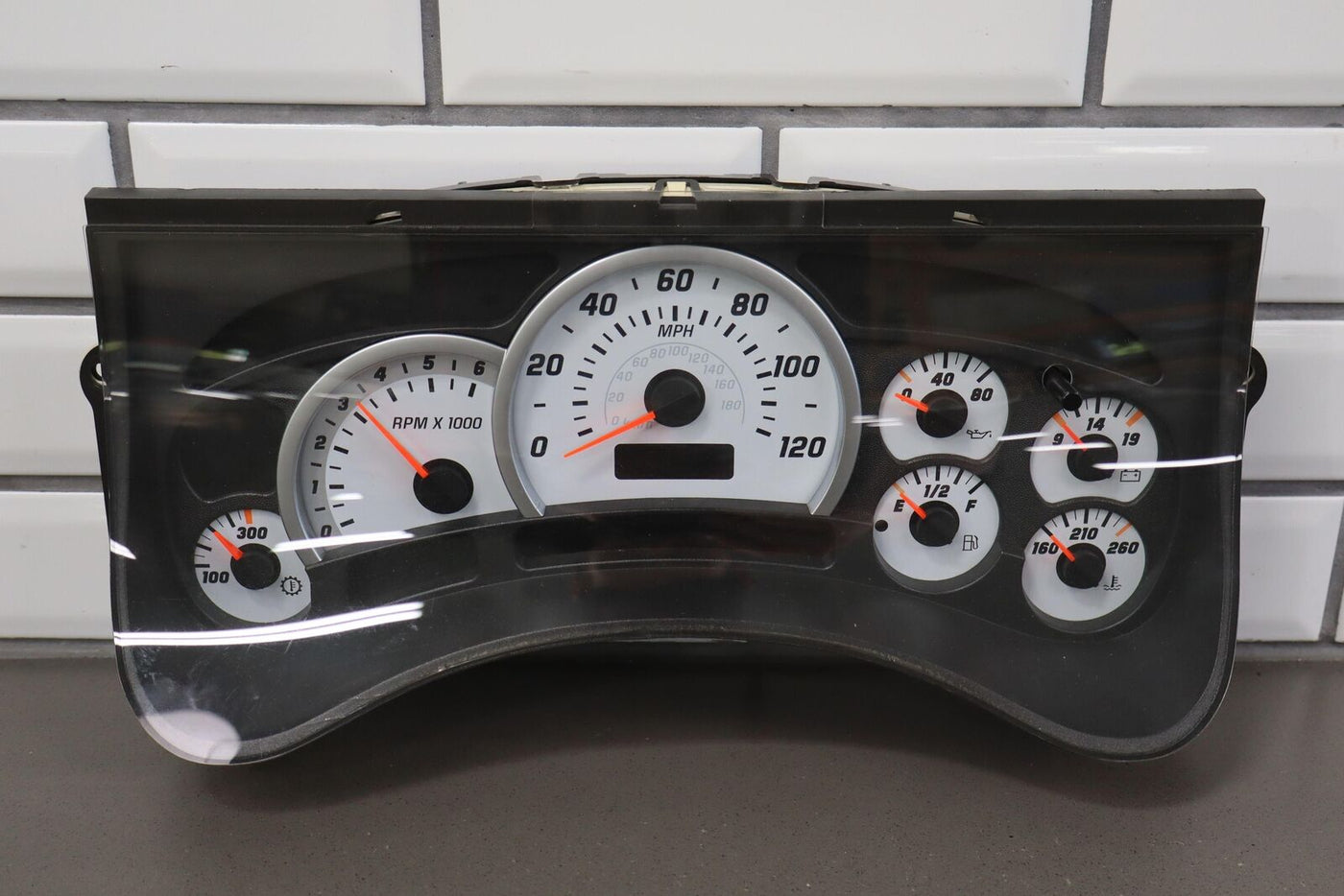 2004 Hummer H2 Speedometer Cluster 120MPH White Face Gauges Untested