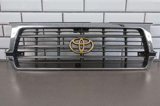 95-97 Toyota Land Cruiser OEM Upper Grille (Stone Chips/Weathered)