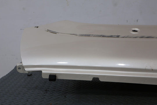 02-06 Cadillac Escalade Front Right RH OEM Fender (White Diamond 98U) See Notes