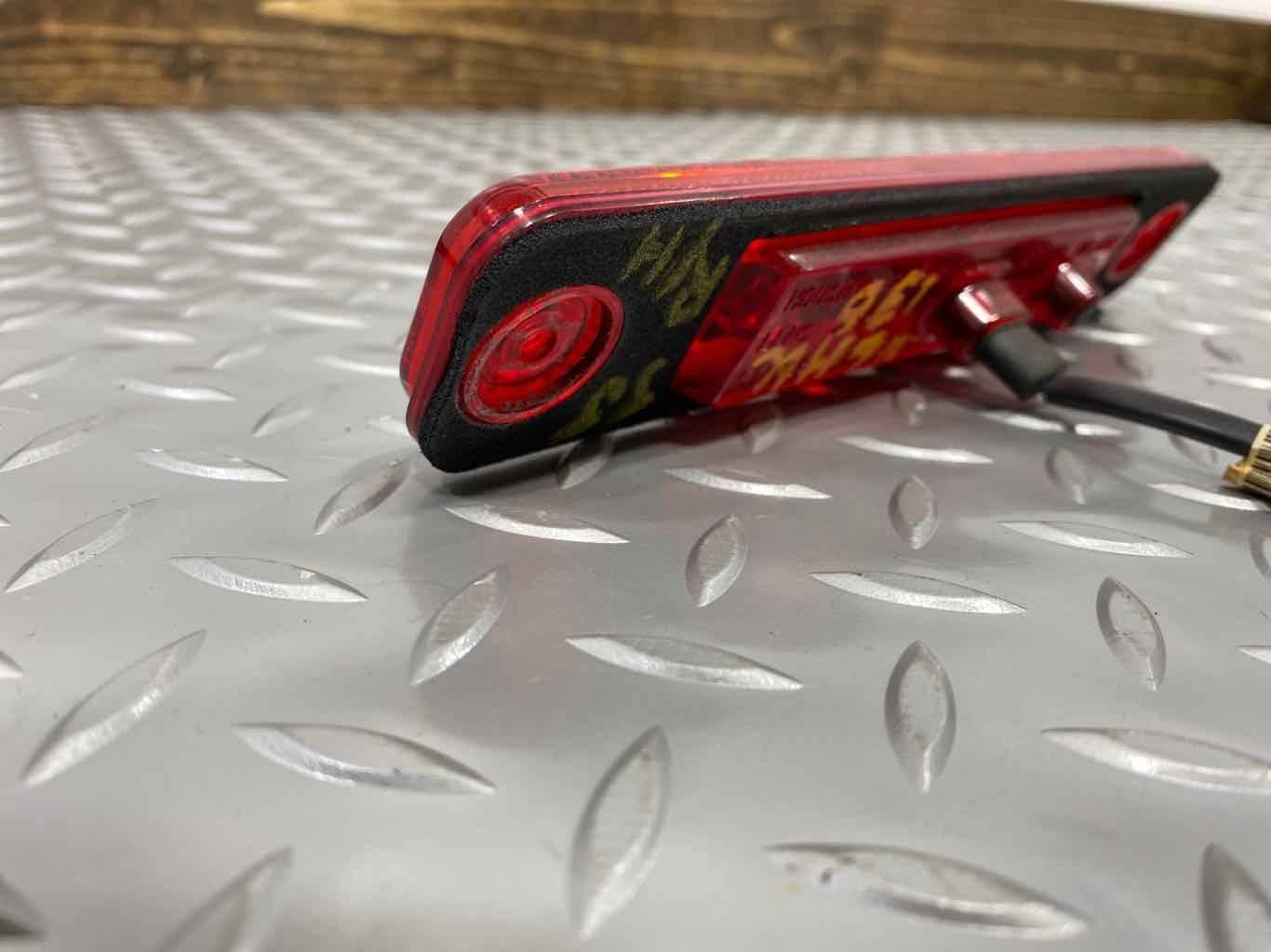 03-09 Hummer H2 Left LH Rear Red LED Side Marker Light/Lamp OEM Tested