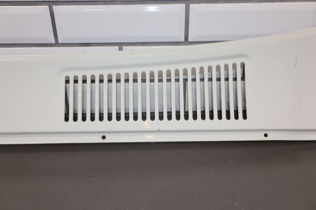 1996-1998 Lexus LX450 Front Center Cowl Vent Panel White