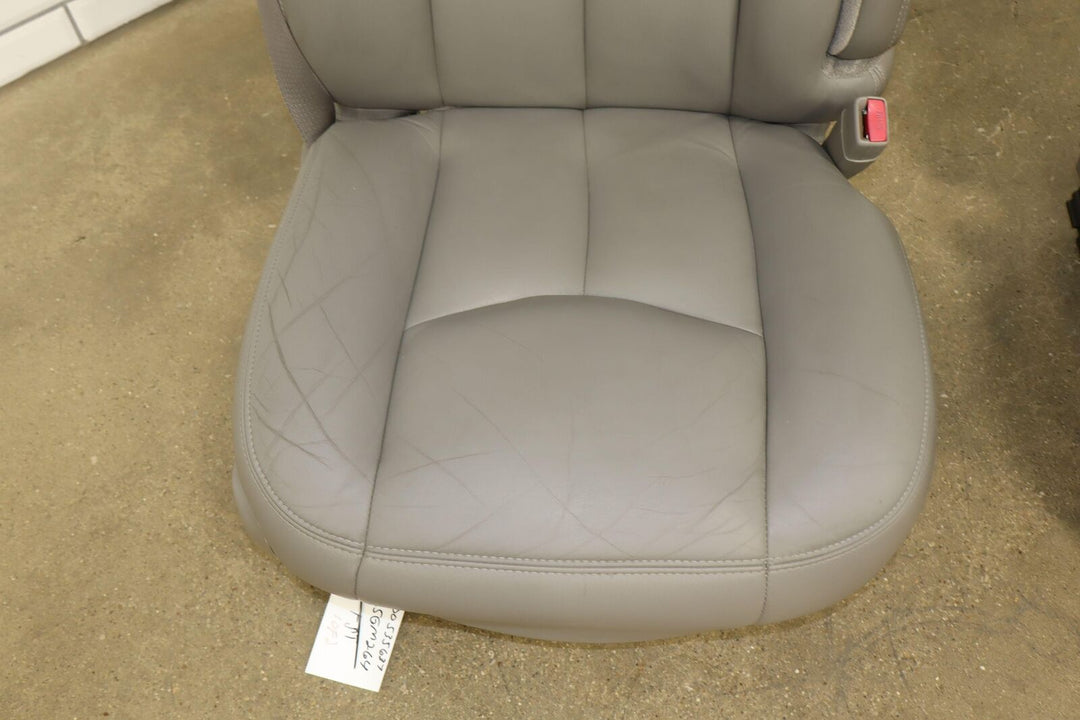 03-06 GMC Sierra/Silverado/Tahoe/Yukon Leather Heated Front Seats (Pewter 922)