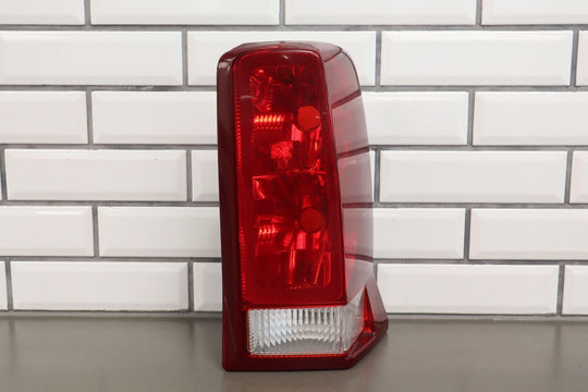 02-06 Cadillac Escalade Short WB Rear Right RH Tail Light Lamp (Tested) OEM