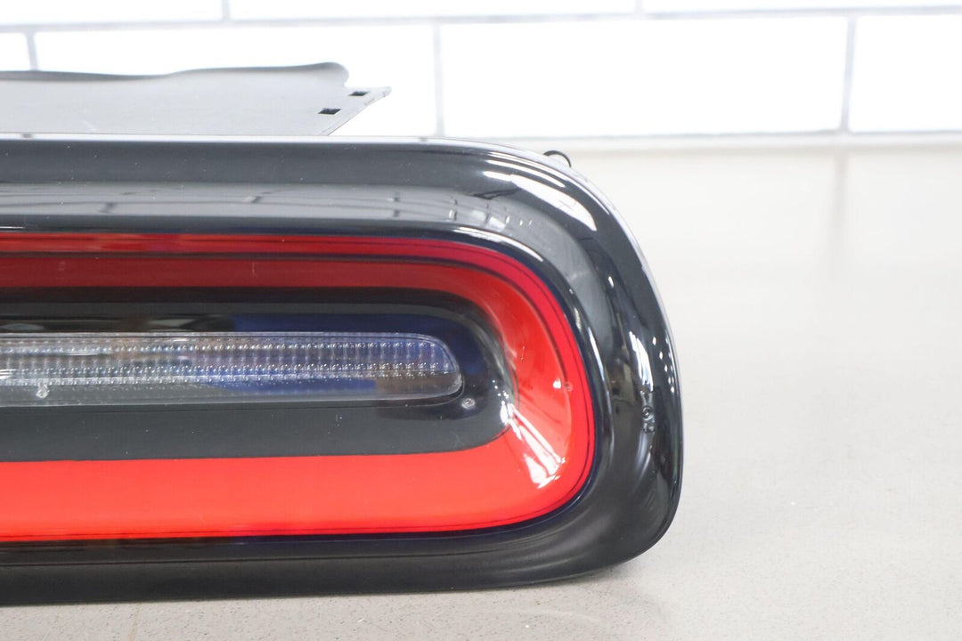 15-22 Dodge Challenger Right RH Quarter Panel Mounted LED Tail Light (Tested)