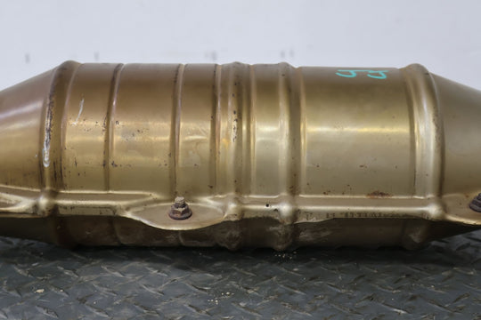 47180352