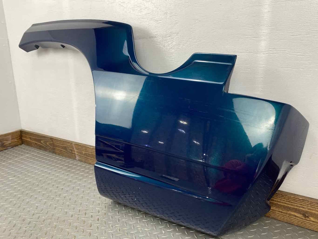 02-06 Cadillac Escalade Left Quarter Panel Moulding (Bermuda Blue 26U) Short WB