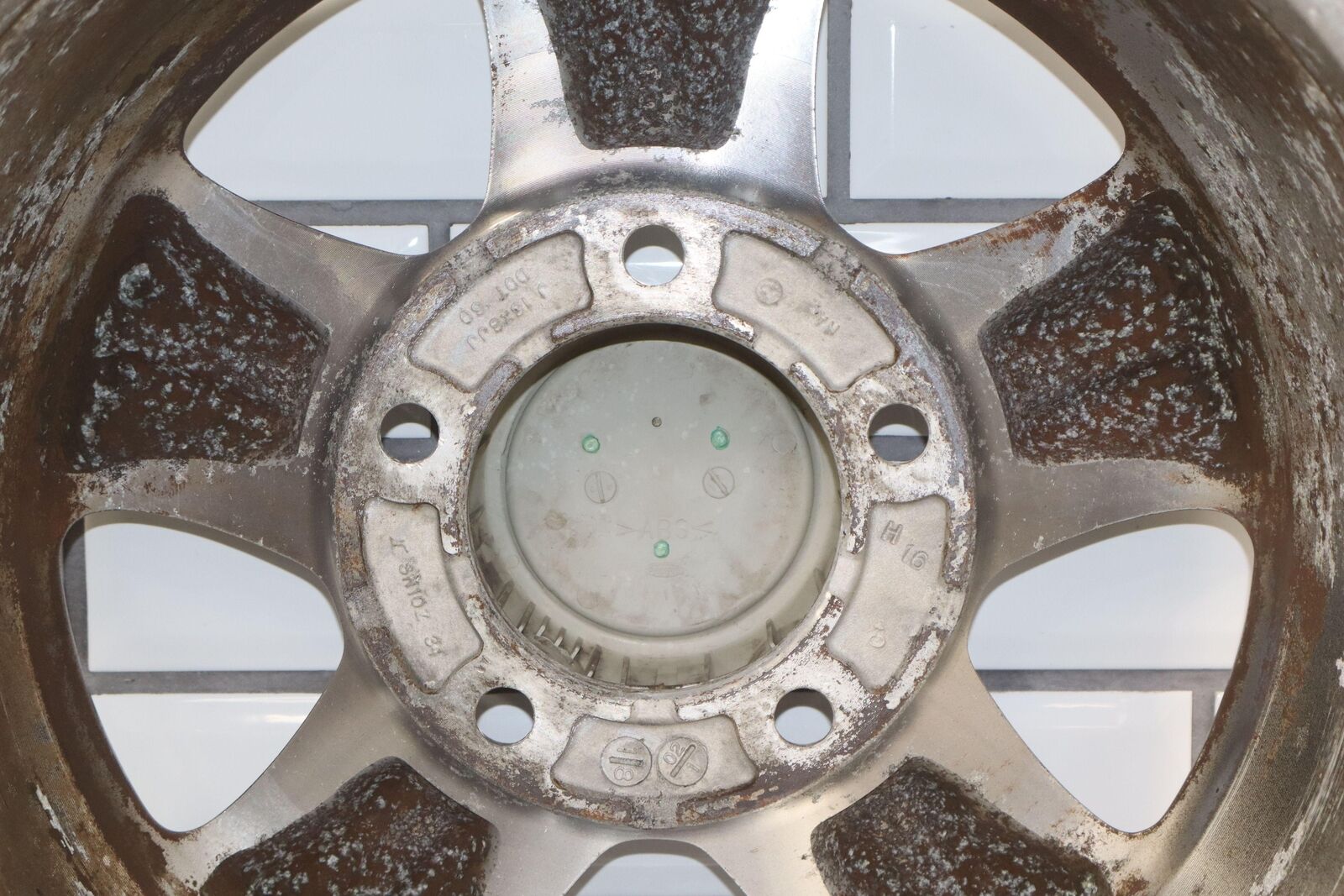 99-02 Toyota Land Cruiser Single (1) 16x8 Wheel 5-Spoke W