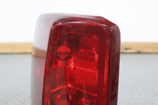 02-06 Cadillac Escalade Short WB Rear Left LH Tail Light Lamp (Tested) OEM