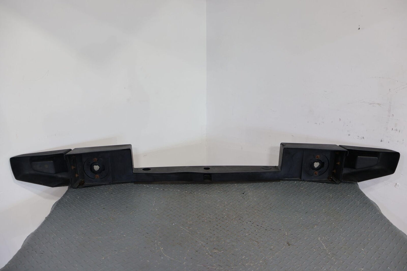 03-09 Hummer H2 OEM Front Bumper with Fog Lights/Winglets Complete