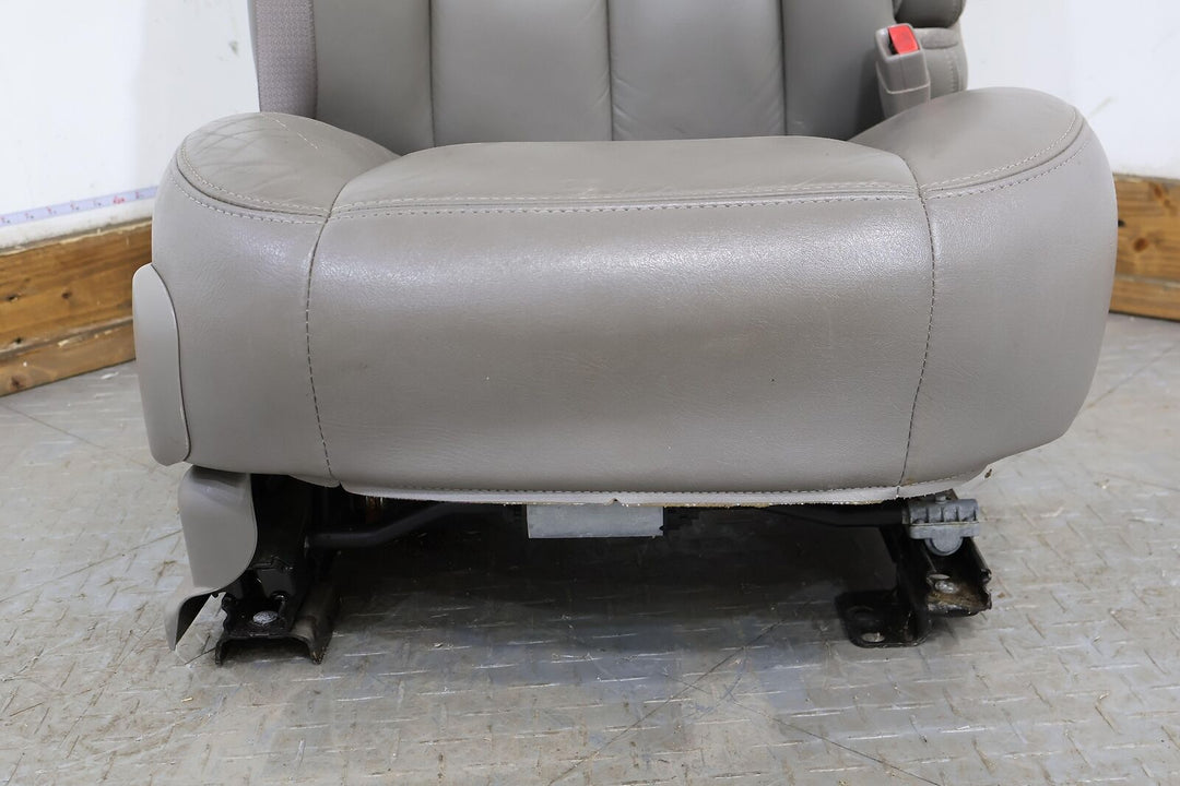 03-06 Chevy Tahoe Escalade Yukon Front Right Passenger Leather Seat (Gray 922)