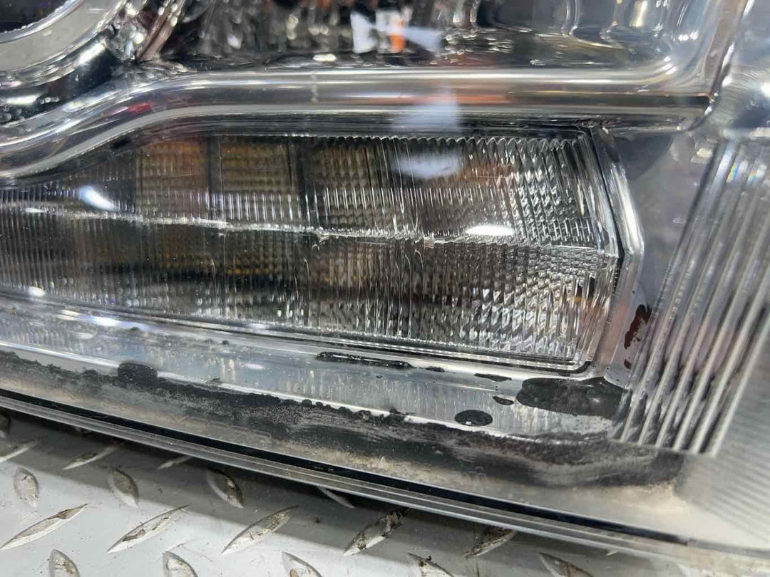 13-18 Ram 1500/2500 Laramie Longhorn Right RH Headlight (Chrome) PARTS OR REPAIR