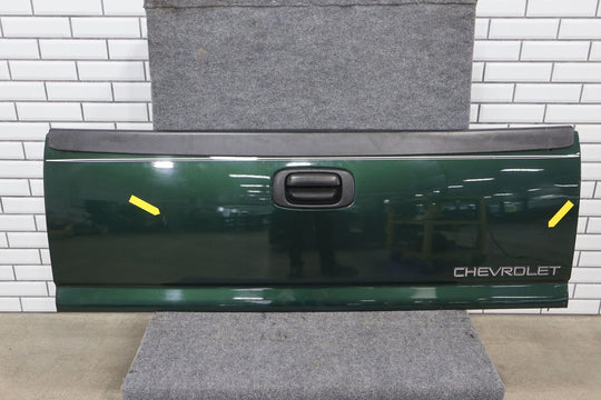 99-06 Chevy Silverado Sierra Rear Tailgate (Dark Green 47U) Appears Resprayed