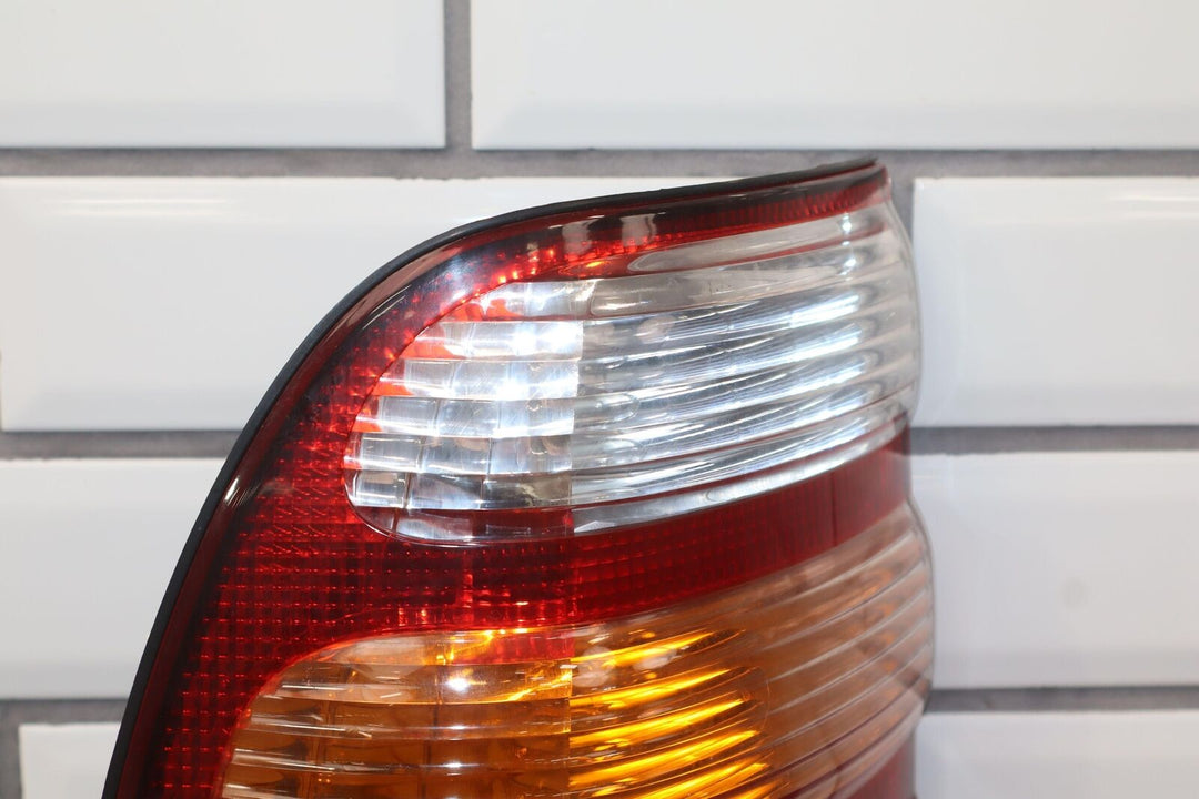 99-02 Toyota Land Cruiser Right Passenger Outer (Quarter Mounted) Tail Light