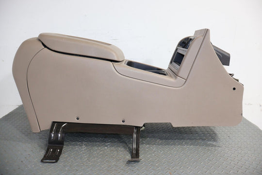 03-06 Yukon/Suburban/Silverado Center Floor Console (Neutral 522) W/ Lid