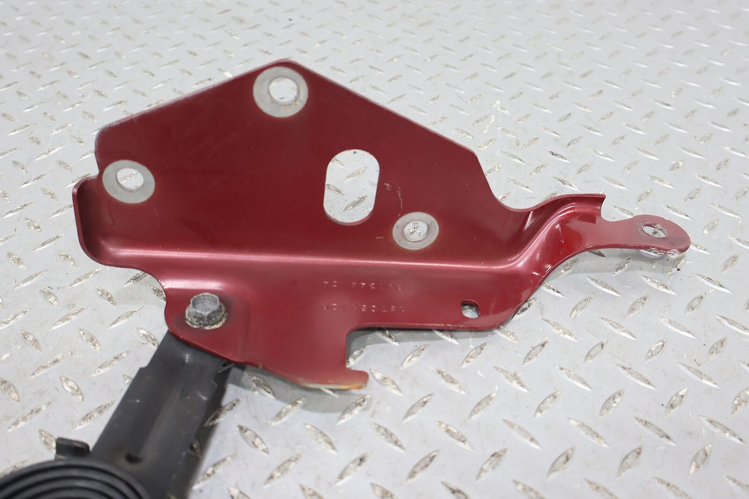 00-06 Chevy Tahoe Pair LH & RH OEM Hood HInges (Sport Red 63u)