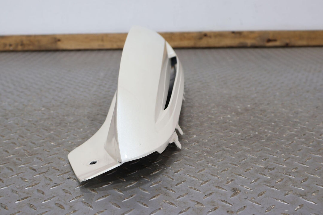 03-06 Escalade Short WB Left Rear Upper Tail Panel Moulding (White Diamond 98U)