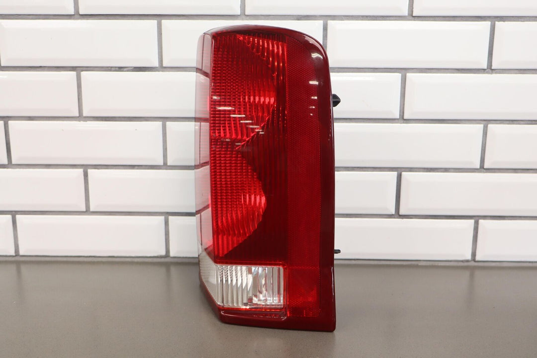 02-06 Cadillac Escalade Short WB Rear Right RH Tail Light Lamp (Tested) OEM