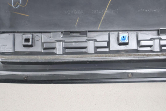 03-05 Lexus GX470 Rear Left LH Lower Door Moulding (Black Onyx 202) Notes