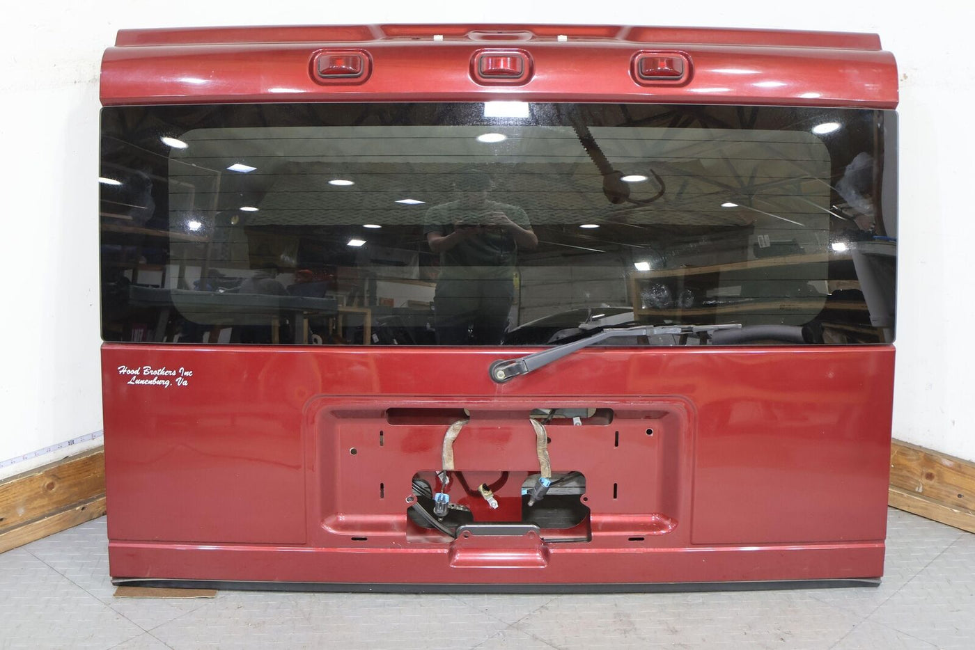 03-09 Hummer H2 Rear Hatch / Lid W/Self Tint Glass (Red Metallic 72U) See Photos