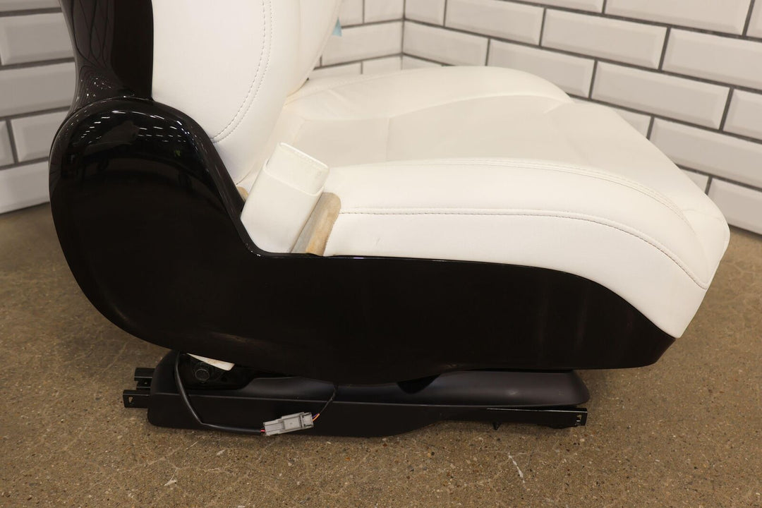 16-20 Tesla Model X Front Left Power Leather Seat (White) For Parts Or Repair