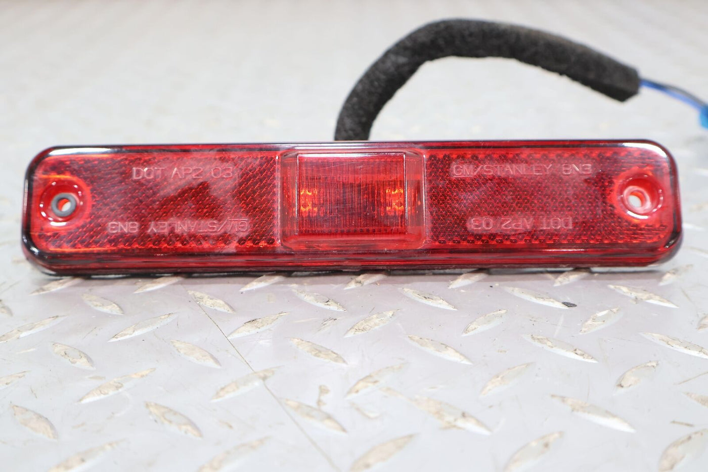 03-09 Hummer H2 Left Rear Red LED Side Marker Light/Lamp OEM