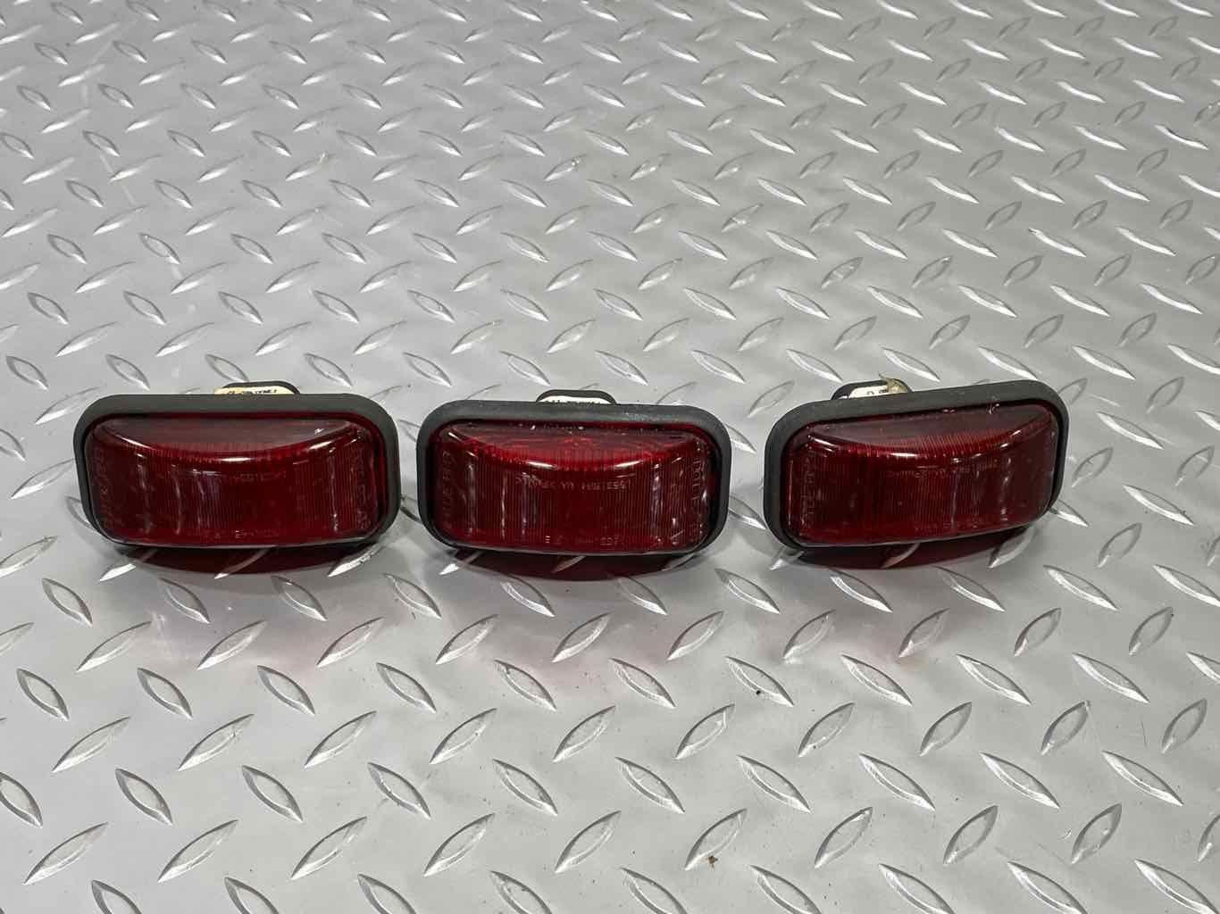 03-07 Hummer H2 Rear Hatch Mounted Marker Clearance Lights (Red) 3PCS See Notes