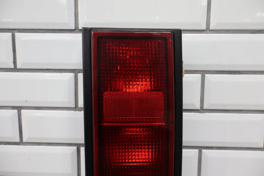 https://i.ebayimg.com/00/s/MTA2N1gxNjAw/z/8nYAAeSwkhFpyr2P/$_57.JPG?set_id=8800005007