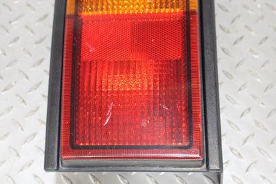 03-04 Hummer H2 Right Passenger Tail Light Tail Lamp (Body Mounted) OEM Tested