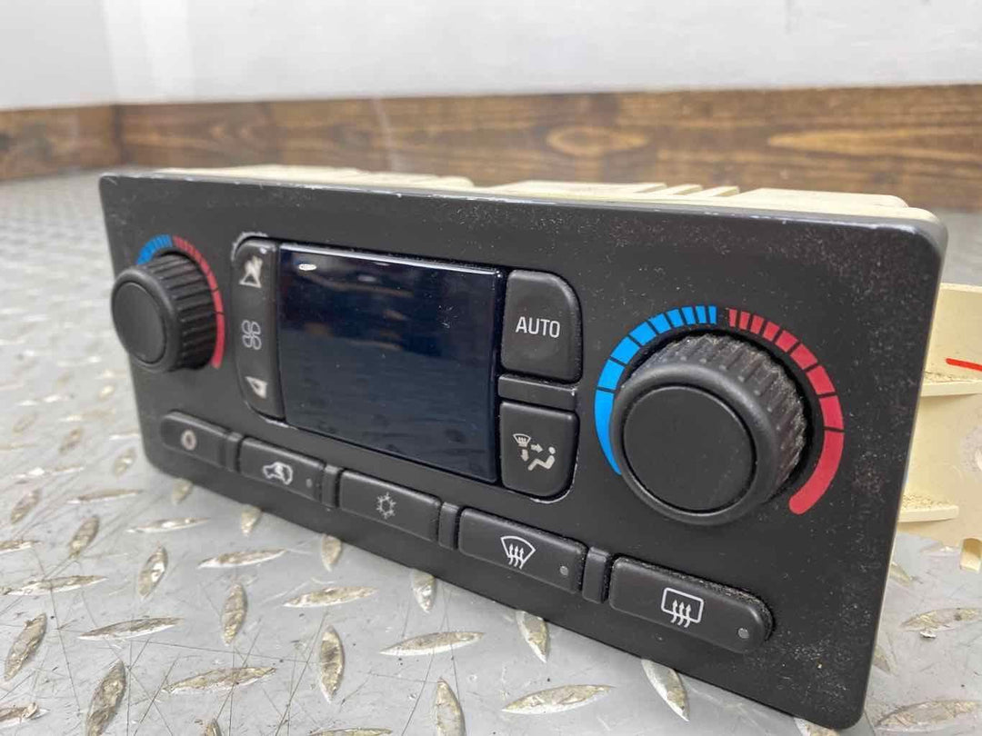 03-06 Cadillac Escalade Automatic Temperature Climate Control Panel (10367041)