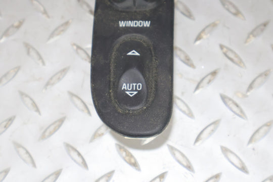 97-04 Chevy Corvette C5 Right RH Passenger Door Window Switch (12135165) Tested