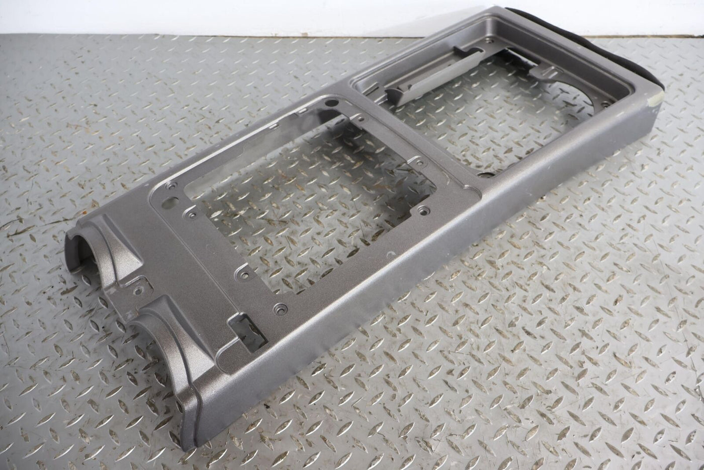 03-07 Hummer H2 Center Console Top Trim Panel Cover Arm Rest Surround OEM (Gray)