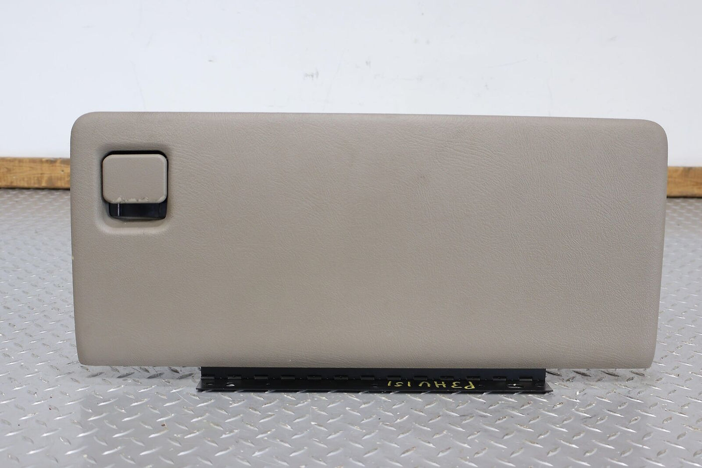 03-07 Hummer H2 Glove Box Door (Light Wheat 50i) Door Only