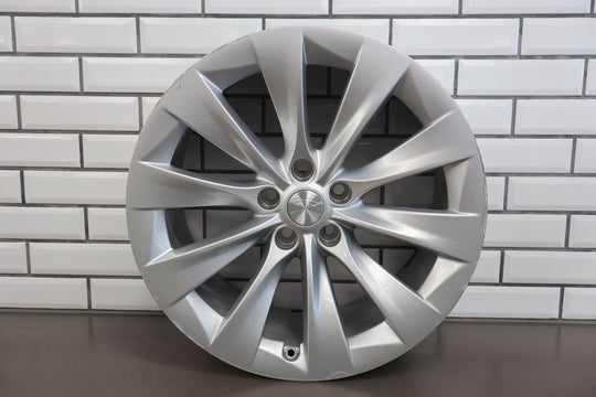 16-20 Tesla Model X Single (1) Rear 20x9.5 Wheel OEM W/ Cap (Curb Rash) Silver