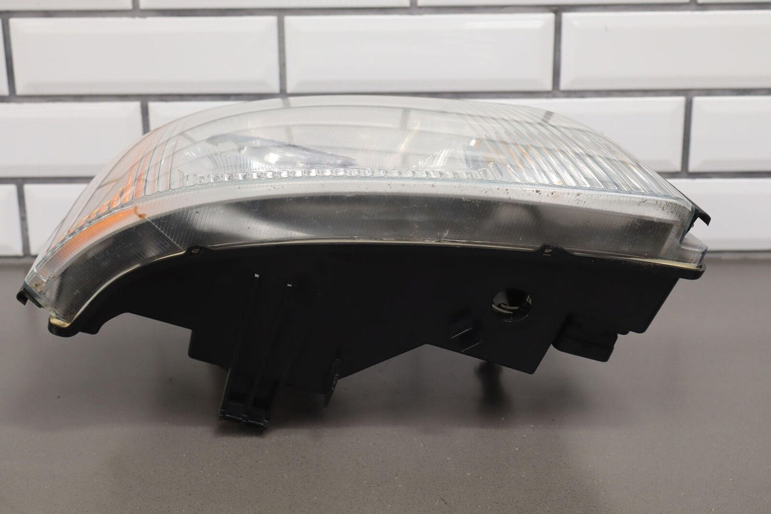 03-06 Cadillac Escalade Passenger Right Xenon HID Headlight OEM