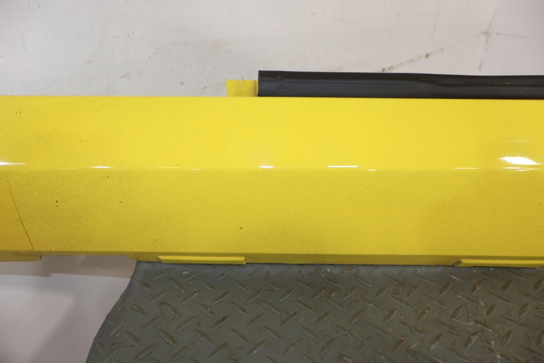 14-15 Chevy Camaro SS Left LH Driver Rocker Moulding (Bright Yellow G7D)