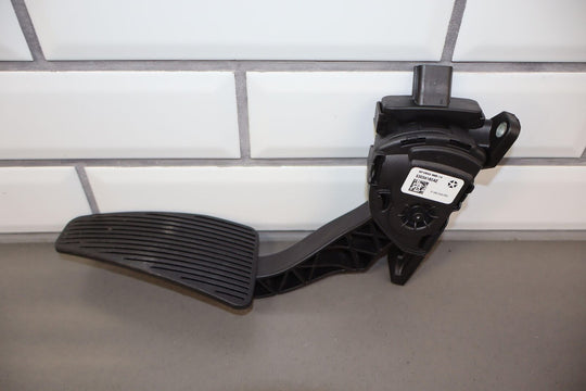 2019-2022 Ram 2500 3500 Automatic Brake & Accelerator Pedals (See Photos)