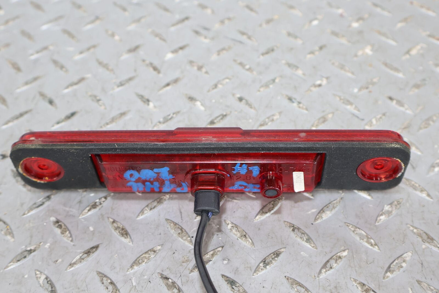 03-09 Hummer H2 OEM Rear LED Side Marker Light (Red) Tested