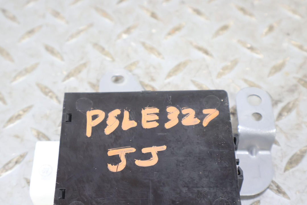 03-09 Lexus GX470 Transfer Case Control Module (89530-60300) OEM