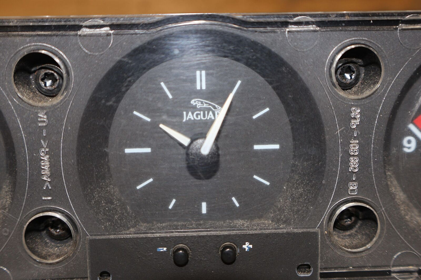 97-02 Jaguar XK8 OEM Dash Gauges Oil Pressure/Voltage/Clock (Tested) 106K Miles
