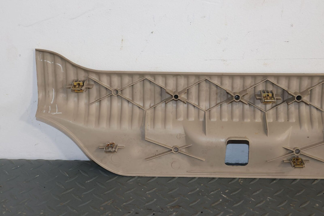 03-06 Cadillac Escalade ESV Tailgate Interior Sill Entry Plate (Shale 15i)