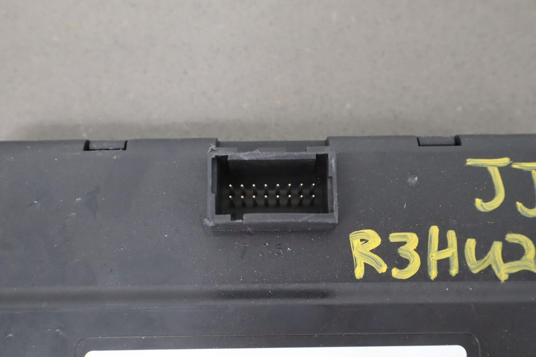 03-07 Hummer H2 Body Control Module (Left Dash Location) 15198179