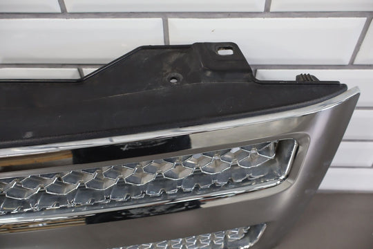 07-13 Chevy Silverado OEM Chrome Grille Assembly (See Photos)