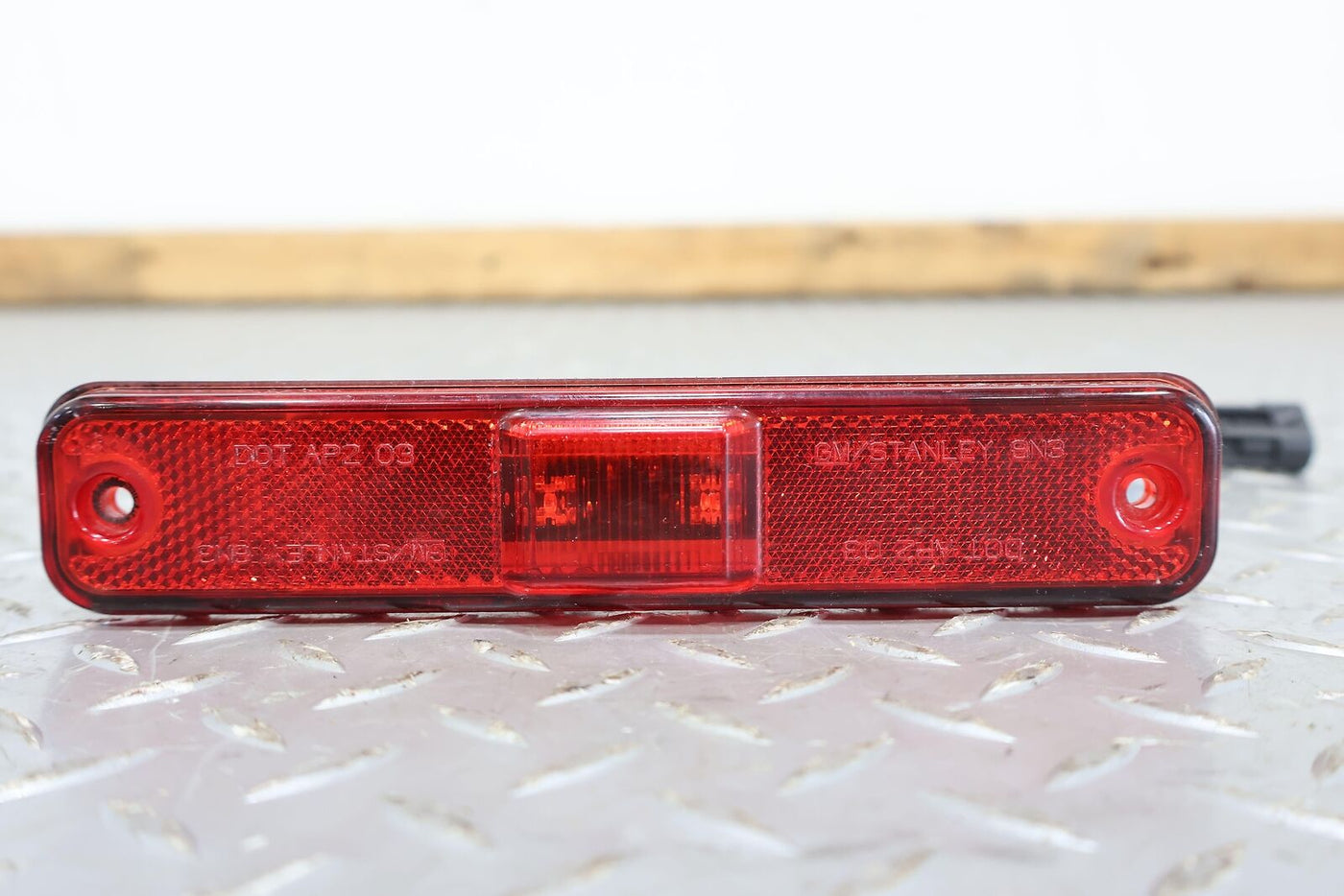 03-09 Hummer H2 Right RH Rear Red LED Side Marker Light/Lamp OEM