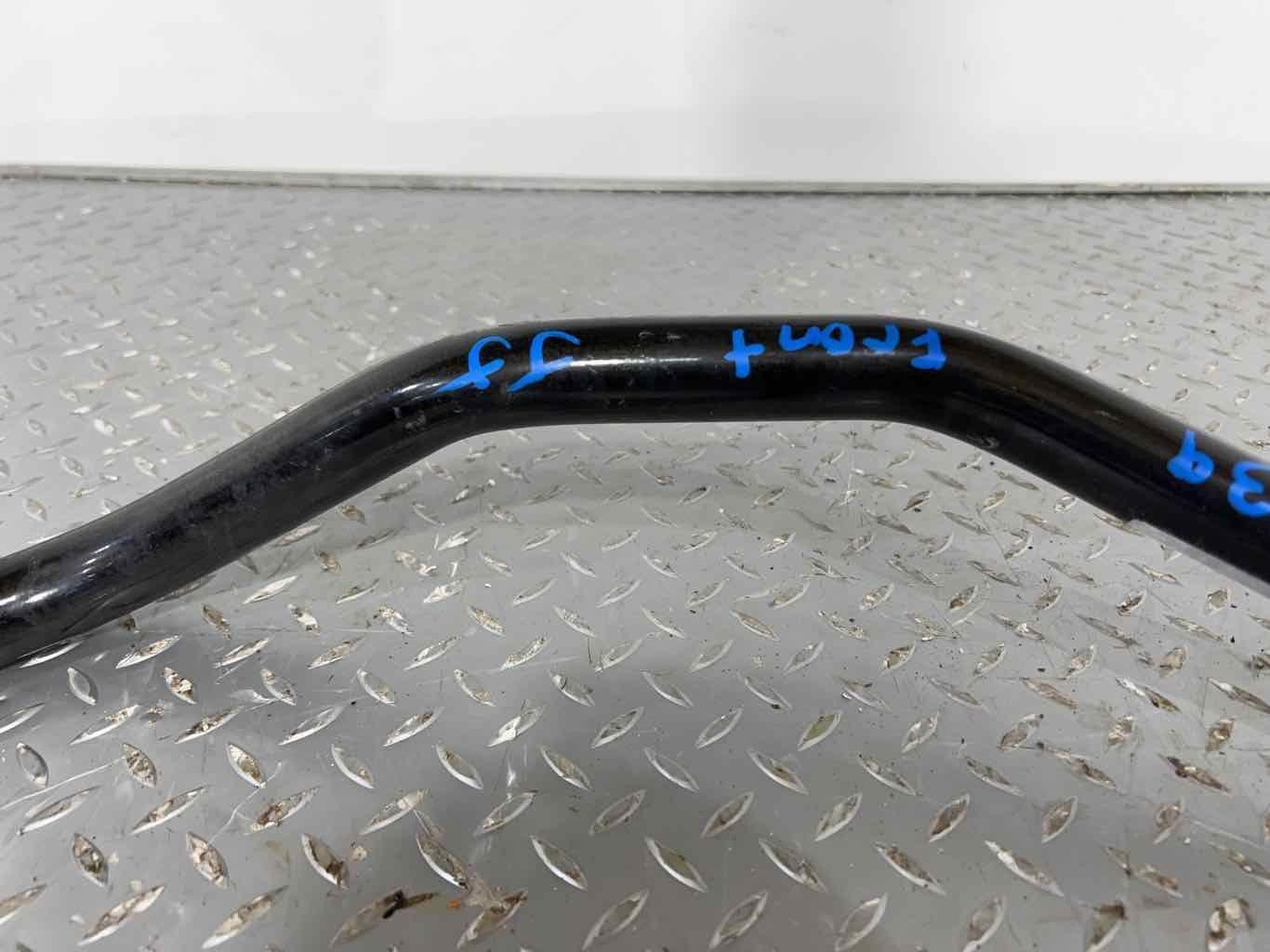 17-22 Chevy Camaro SS Coupe 1LE Front Stabilizer Sway Bar (ID BHMK) OEM 84458196