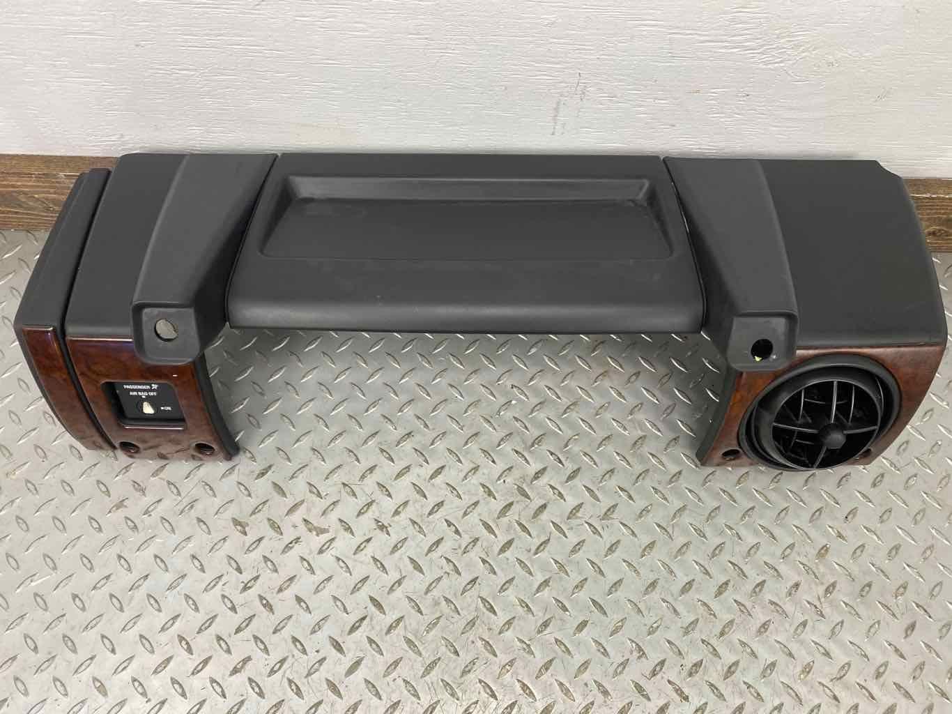 03-07 Hummer H2 Passenger Right RH Dash Mounted AC Vent (Black/Woodgrain) Notes