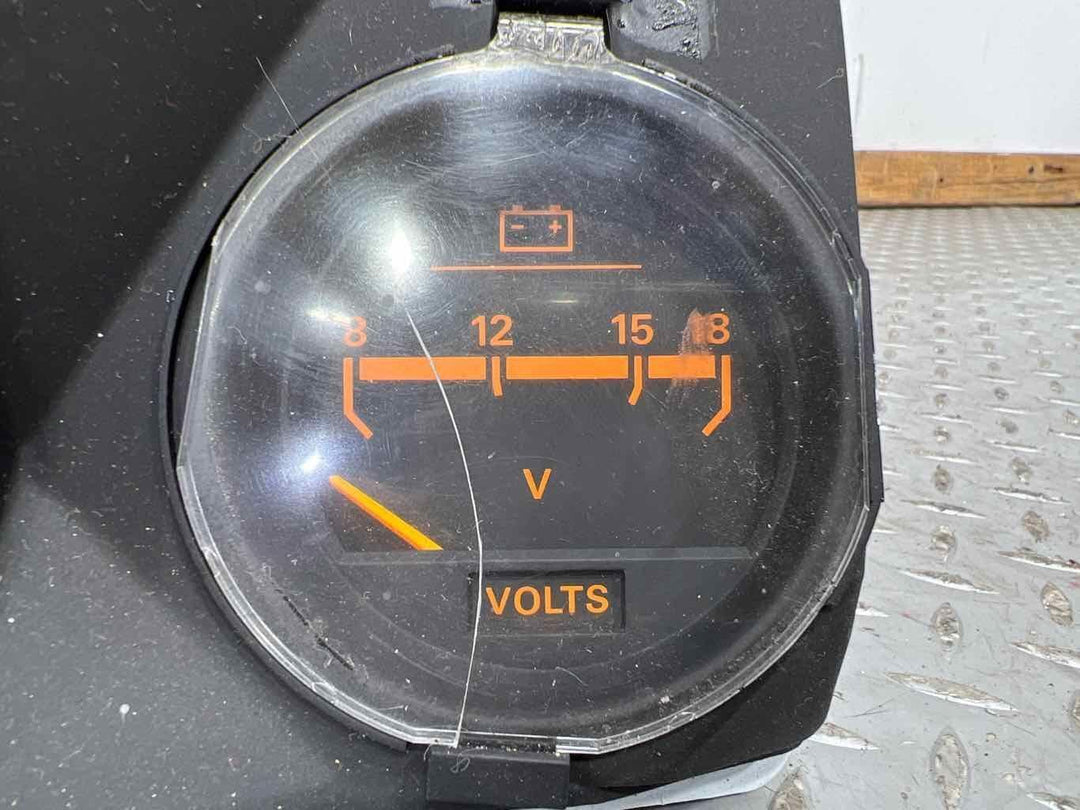 84-89 Nissan 300ZX Z31 OEM Oil Pressure & Battery Voltage Gauges (Tested) Crack