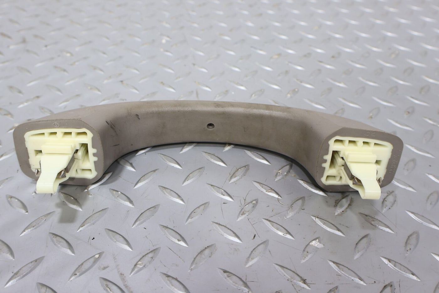 03-07 Hummer H2 Pair LH & RH Interior A-Pillar Trim (Light Wheat 50i)