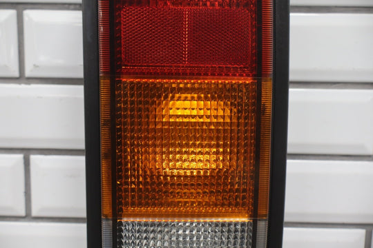 https://i.ebayimg.com/00/s/MTA2N1gxNjAw/z/u4gAAeSw39Bp0TLR/$_57.JPG?set_id=8800005007