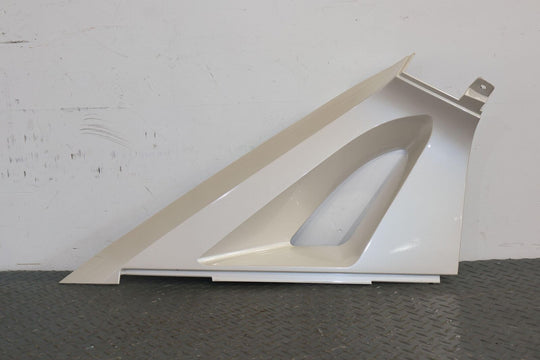 03-06 Escalade EXT Pickup Left LH Inner Sail Panel Moulding (White Diamond 98u)