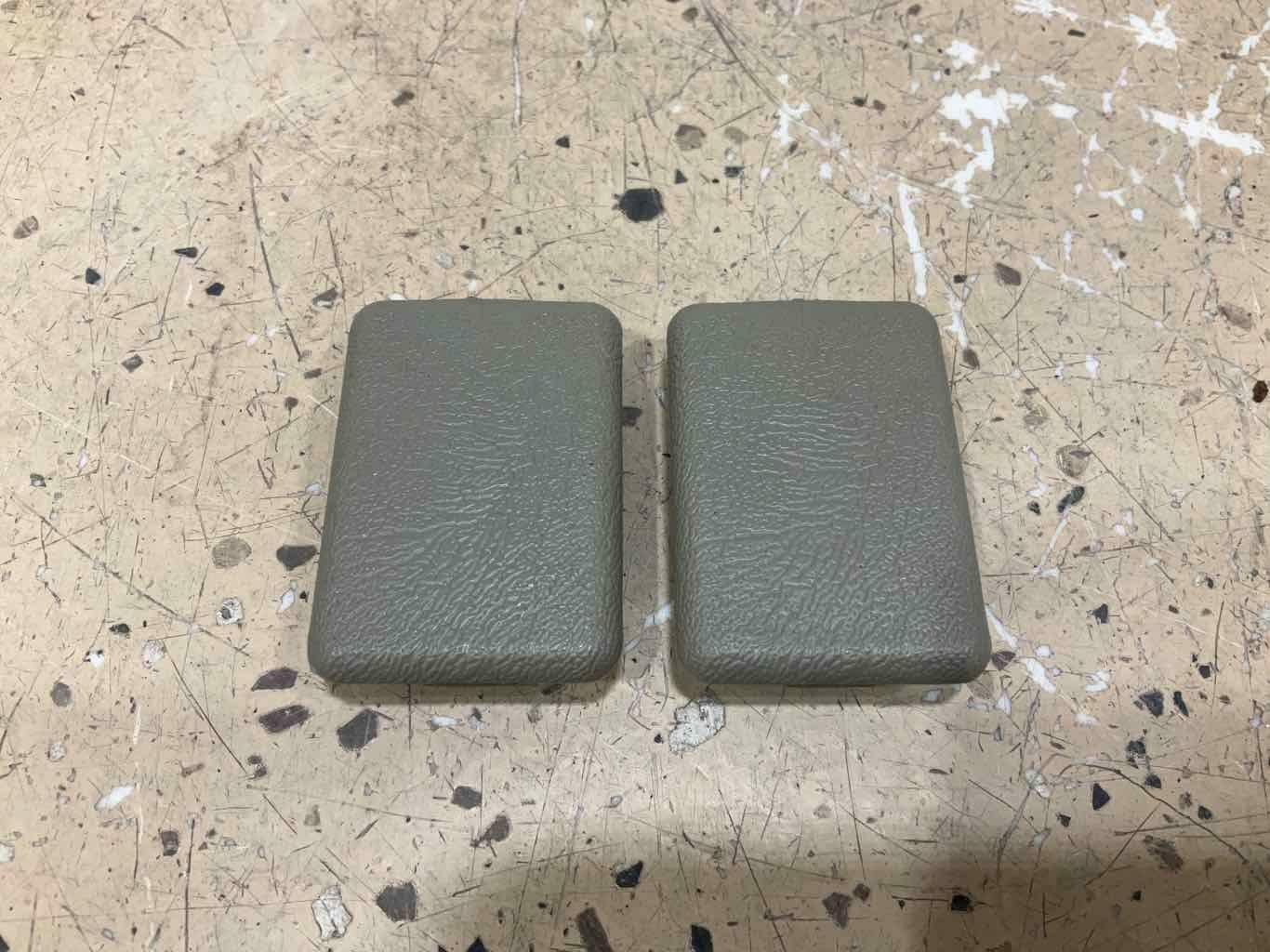 03-07 Hummer H2 OEM Interior B Pillar Trim Caps (Pair Left/Right) Light Wheat